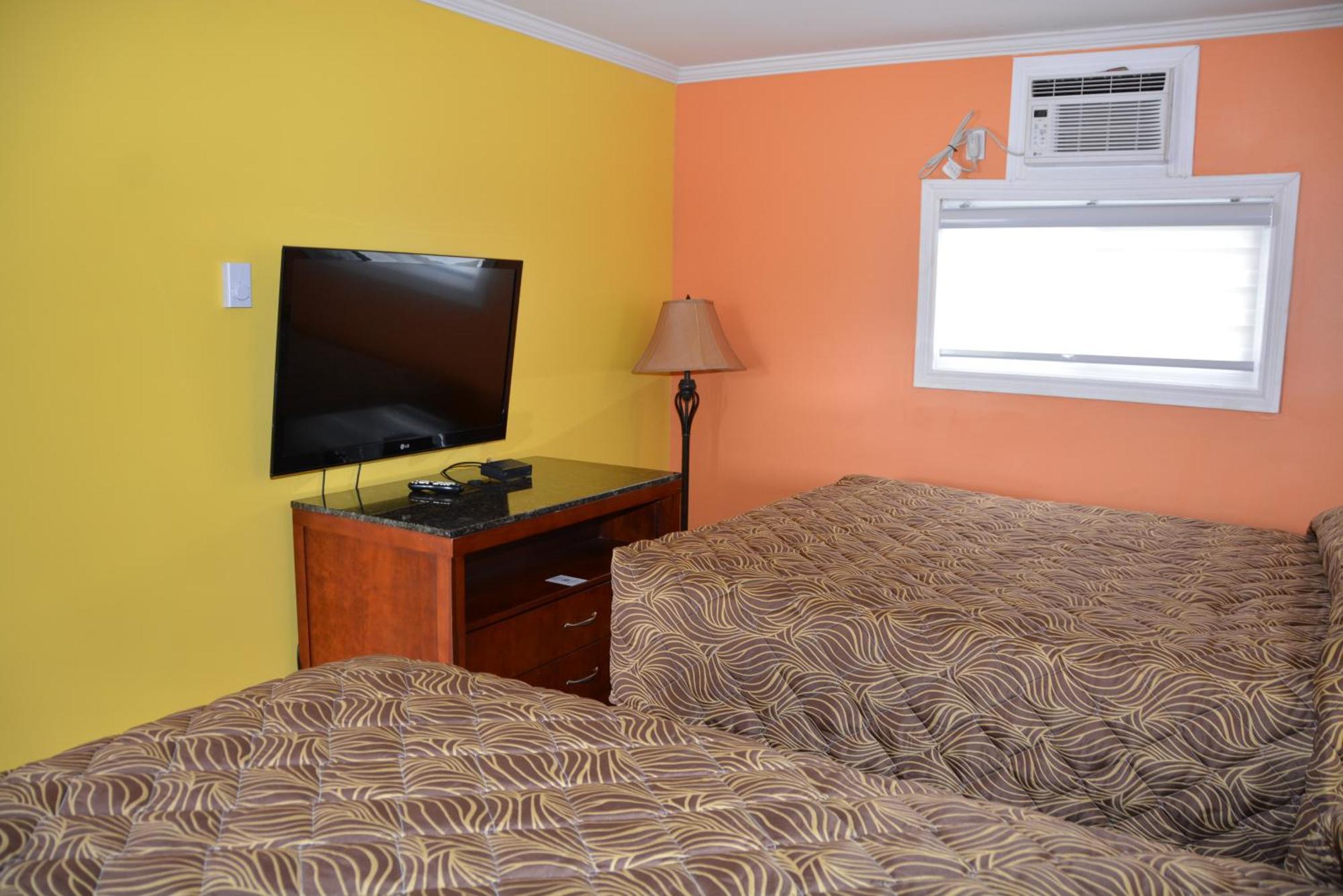 Harmony Inn Ґодріч Екстер'єр фото